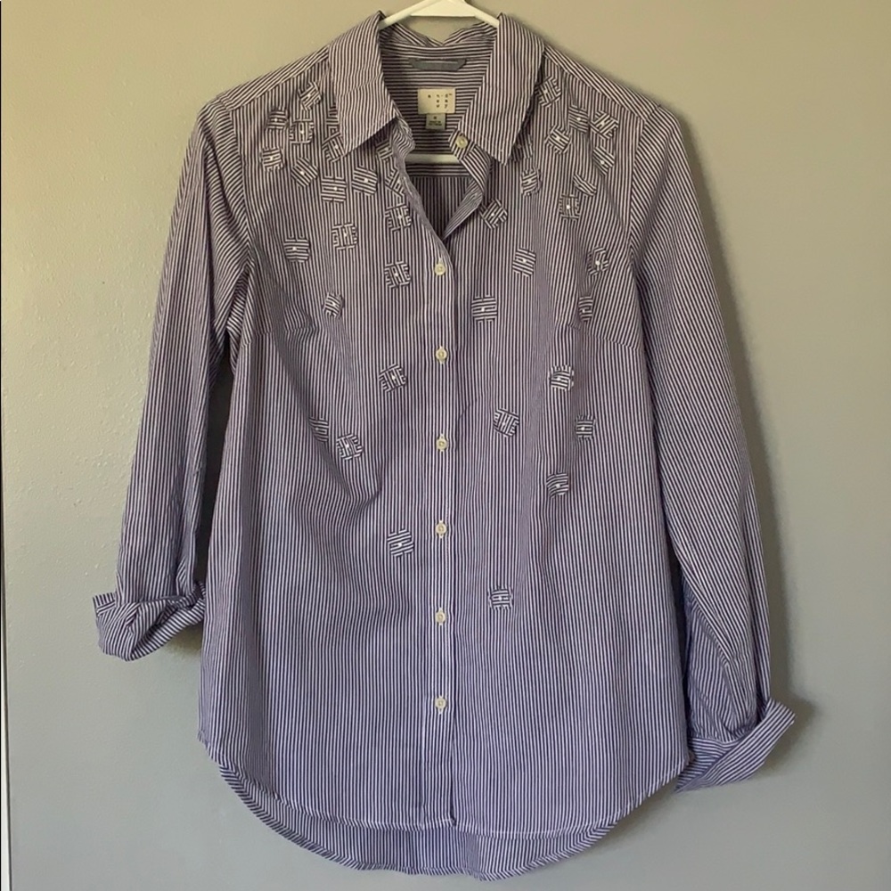 Nwt✨ Striped blouse sz S